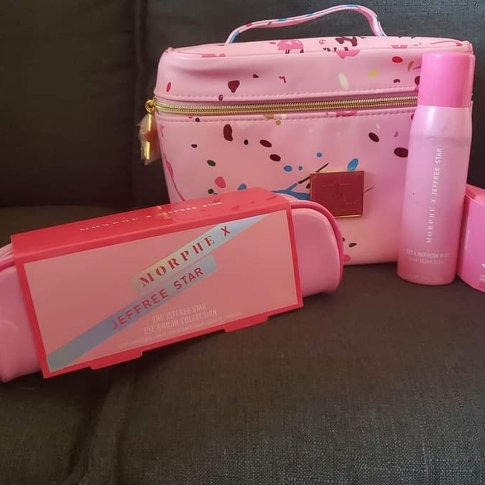 Jeffree Star Jawbreaker Makeup Case Brushes Spray